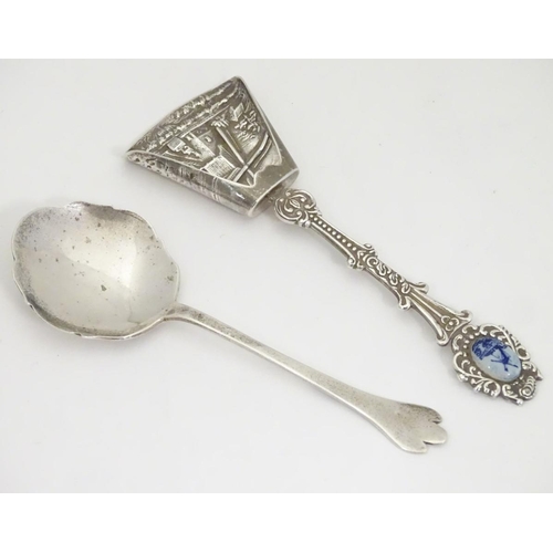 203 - A silver spoon with trefid handle hallmarked Sheffield 1921 maker James Deakin & Sons 4 3/4'' long. ... 