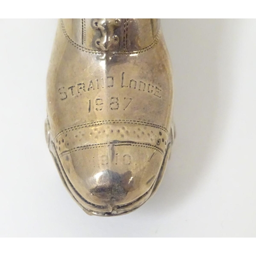 210 - Masonic Interest : A novelty silver pin cushion formed as a roller skate. Hallmarked Birmingham 1909... 