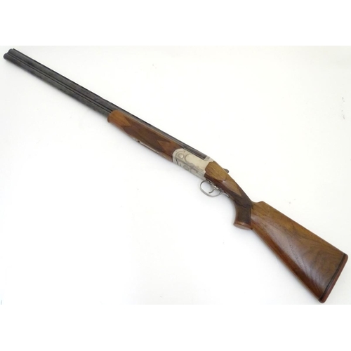 505 - Shotgun: a Marocchi/Classic Doubles 'Model 92' 12 bore over & under sporting gun. 30'' multichoke ba... 