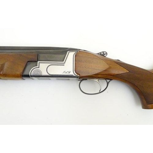 526 - Shotgun: an IAB (Industria Armi Bresciane) 'Record Trap' 12 bore over and under trap gun. 29 1/2'' b... 