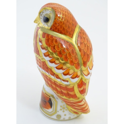 69 - A Royal Worcester model of a Tawny Owl from The Connoisseur Collection with gilt highlights, possibl... 