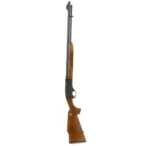392 - Firearm: a Remington 'Speedmaster Model 552' .22LR semiautomatic rimfire rifle, 21 1/2'' barrel, thr... 