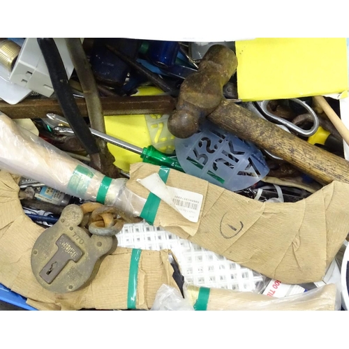 185 - A quantity of tools