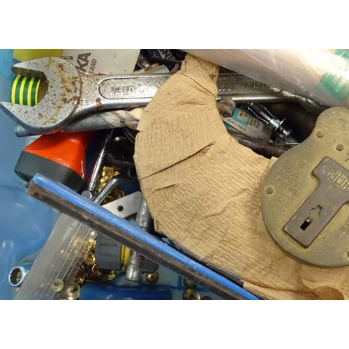 185 - A quantity of tools