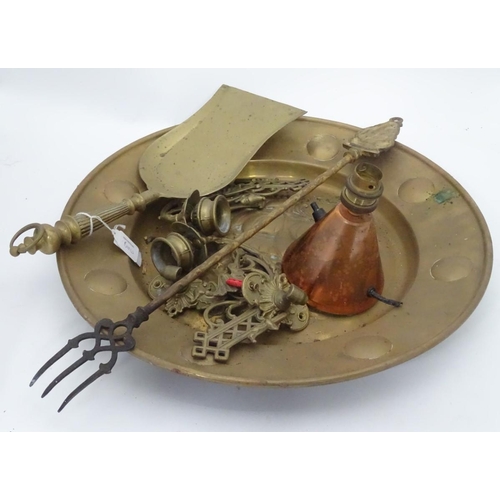 204 - A quantity of brass to include a charger, wall sconces, etc.