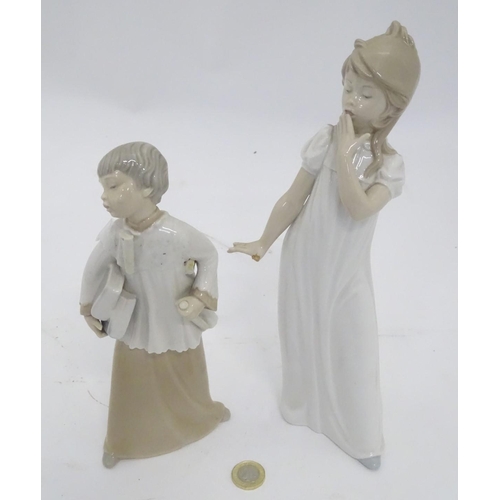 208 - Two Lladro figurines