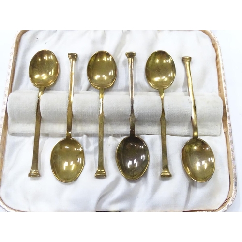 352 - A cased set of 6 auphir alloy coffee spoons