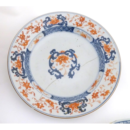 18 - A quantity of oriental ceramics, to include an 18thC floral plate, an Imari bowl with panelled decor... 