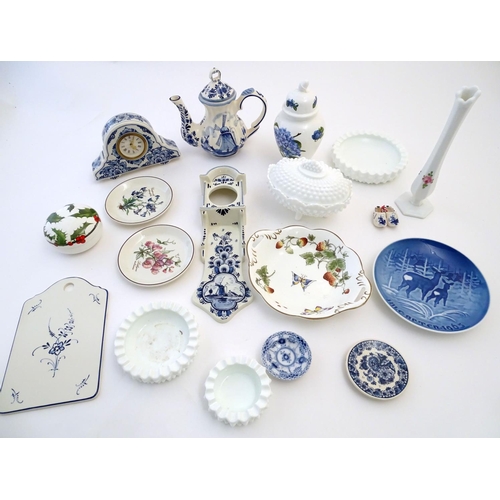 113 - A quantity of assorted ceramics to include two Royal Copenhagen miniature plates with hand painted f... 