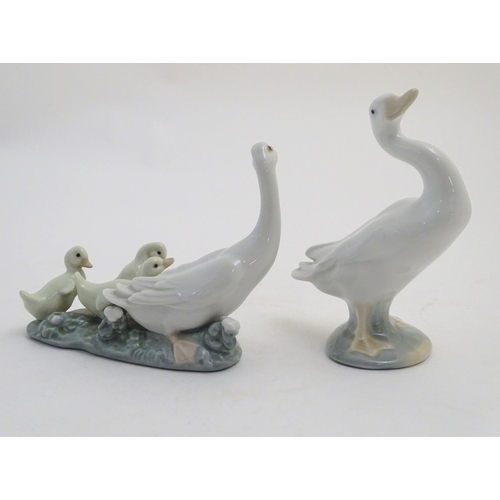 88 - Two Lladro figures models as geese, a Mother Goose and her Goslings figure group, model no. 1307, an... 