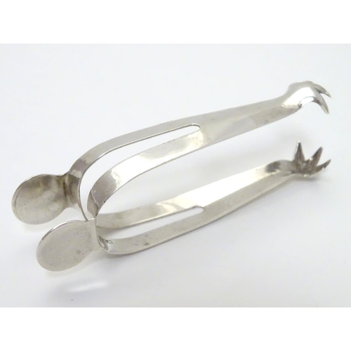 207 - Sugar tongs / nips with claw grips and unusual action hallmarked London 1908 maker The Vilcar Compan... 