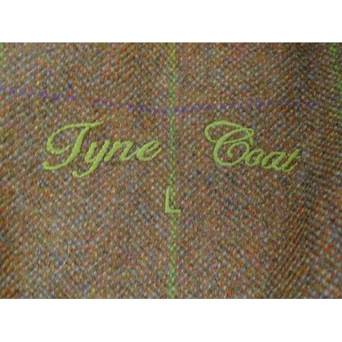 313 - A Laksen Thrie Estaits tweed Tyne coat / jacket, size L