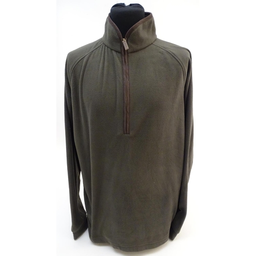 317 - A Musto green fleece, size XXL