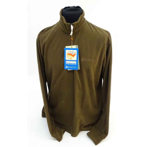 322 - A Beretta brown fleece, size XXL, with tags