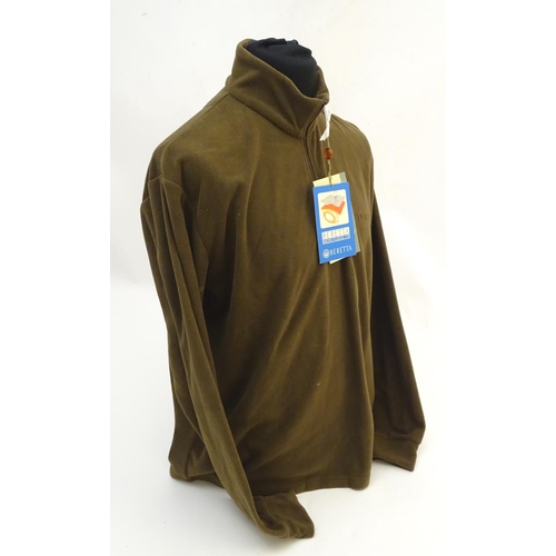 322 - A Beretta brown fleece, size XXL, with tags