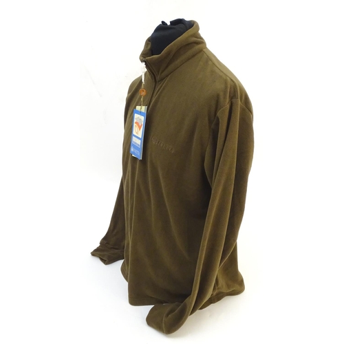 322 - A Beretta brown fleece, size XXL, with tags