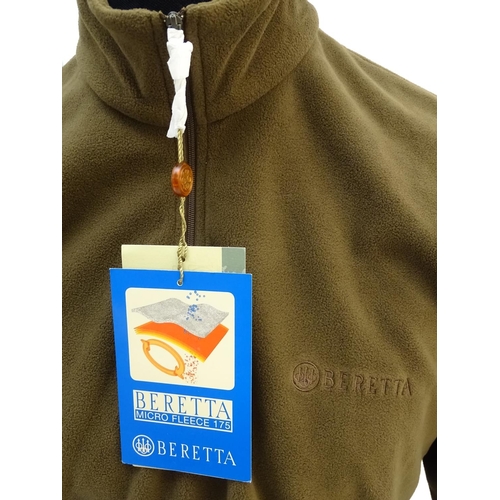 322 - A Beretta brown fleece, size XXL, with tags