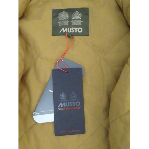 326 - A Musto Woodhall coat, size XXL, with tags