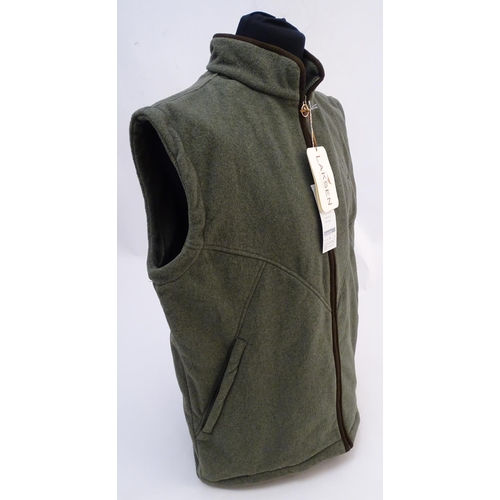 328 - A green fleece gilet, size 2XL, with tags