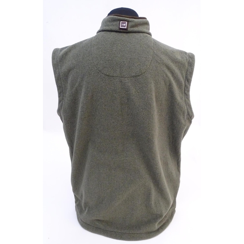 328 - A green fleece gilet, size 2XL, with tags