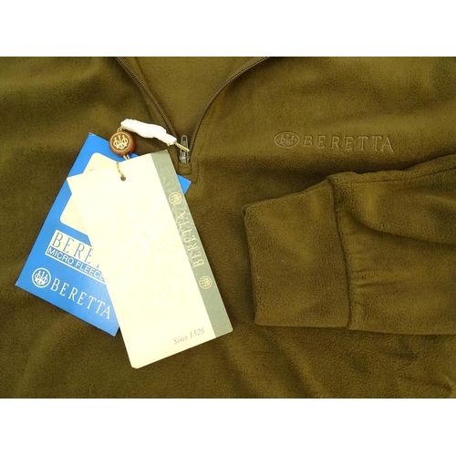 337 - A Beretta brown fleece, size M, with tags
