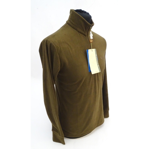 337 - A Beretta brown fleece, size M, with tags