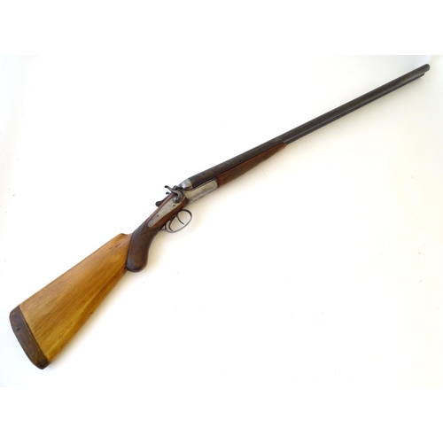 577 - Shotgun: a Belgian 12 bore back action toplever side by side hammergun, beech semi-pistolgrip stock ... 