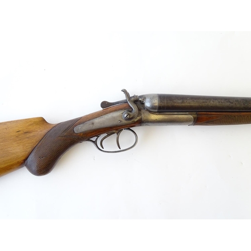 577 - Shotgun: a Belgian 12 bore back action toplever side by side hammergun, beech semi-pistolgrip stock ... 
