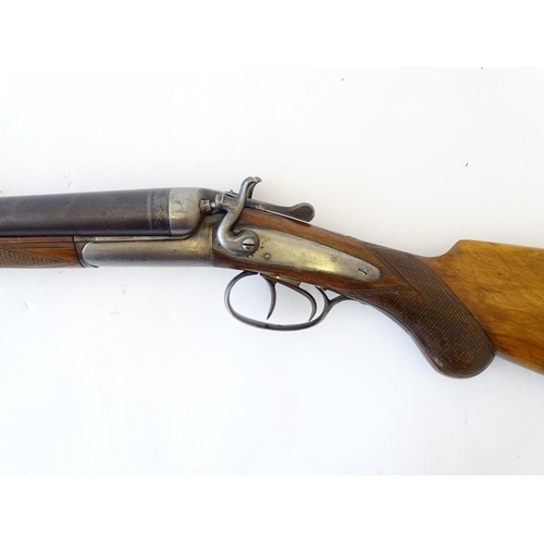 577 - Shotgun: a Belgian 12 bore back action toplever side by side hammergun, beech semi-pistolgrip stock ... 