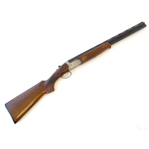 583 - Shotgun: a Bettinsoli 12 gauge over and under ejector shotgun, single selective trigger, walnut pist... 