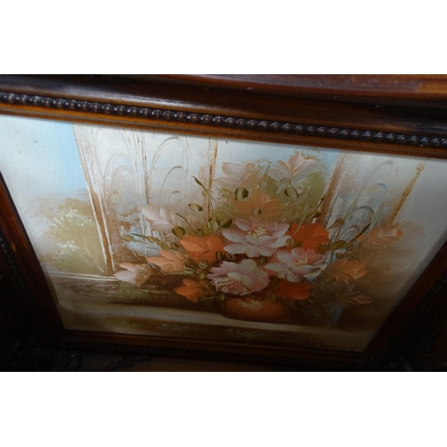 190 - Assorted pictures, framed photos, prints etc. To include, a framed original press photograph of Tomm... 
