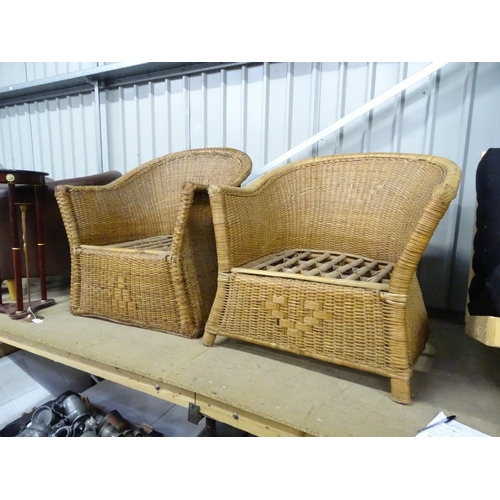 201 - A pair of wicker armchairs. Each approx. 32