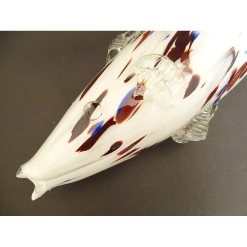 192 - A Murano glass model of a fish, decorated in white with red and blue flecks. 18 1/4