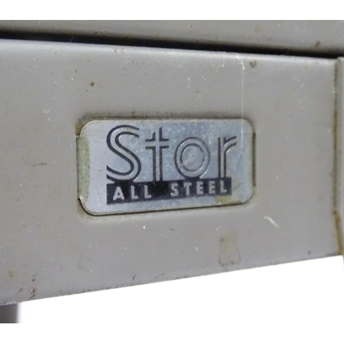 189 - Two steel workshop drawers. The largest approx. 28 1/2