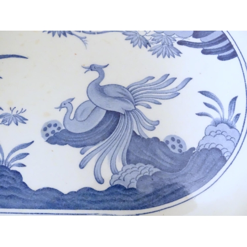 137 - A late 19th / early 20thC Old Chelsea pattern blue and white transfer printed meat plate. Makers mar... 