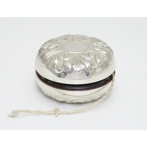 206 - An American Yo-Yo marked Gorham Sterling cover. 2 1/2