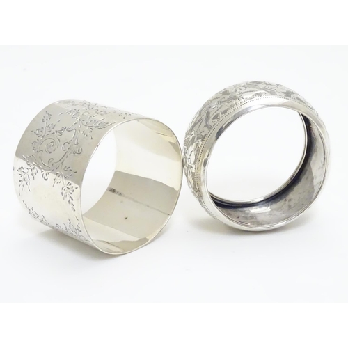 289 - Two silver napkin rings with engraved decoration. Hallmarked Birmingham 1906 maker William M Hayes a... 