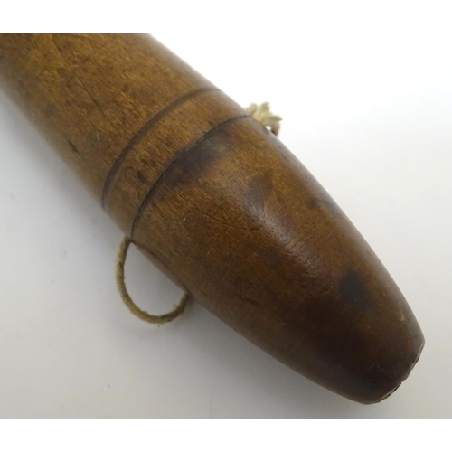 1002 - A 19thC treen turned wooden mallet with banded detail. Approx. 13