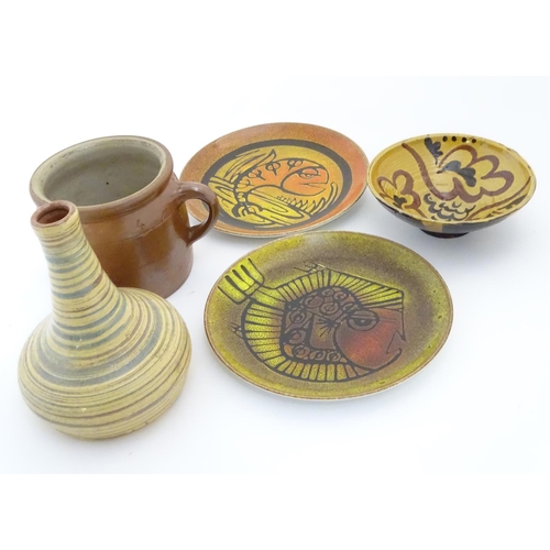 139 - Five items of assorted ceramics to include two Poole pottery plates with incised fish decoration, a ... 