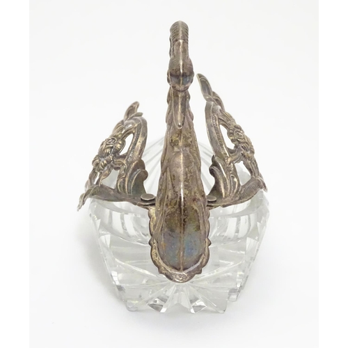 187 - A novelty glass and dish with silver mounts formed as swan. 4 1/2