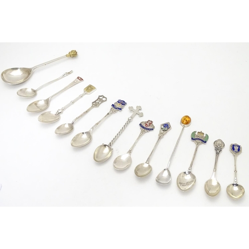 311 - A collection of assorted silver and white metal souvenir / commemorative / novelty  teaspoons etc (1... 