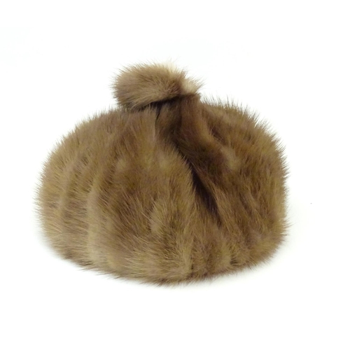 884 - A vintage fur hat