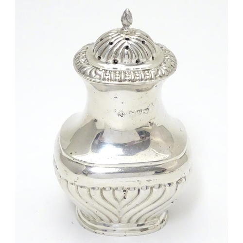 248 - An Edwardian pepperette hallmarked  Chester 1908 maker Jay, Richard Attenborough Co Ltd. 3 1/2