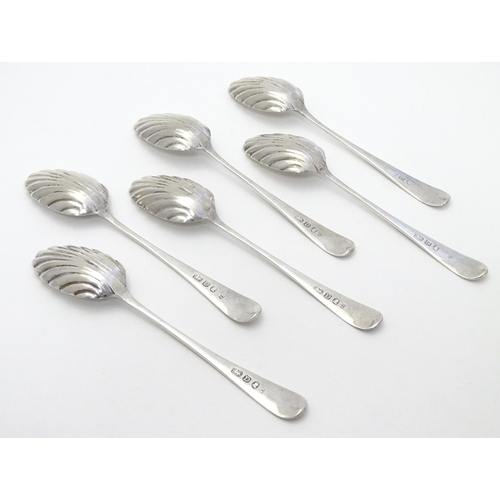 347 - 6 Geo III silver teaspoons with bright cut decoration and shell formed bowls . Hallmarked London 179... 