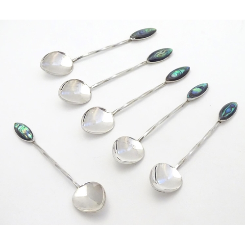 368 - A cased set of 6 New Zealand silver teaspoons with abalone / paua shell decoration to handles. marke... 