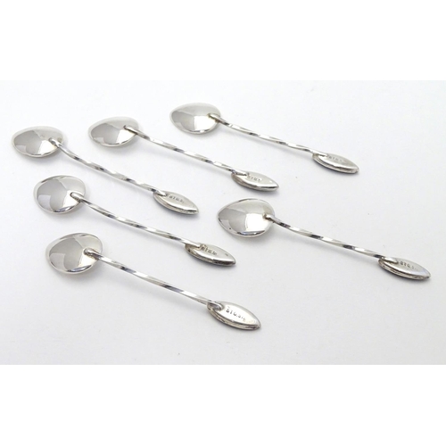 368 - A cased set of 6 New Zealand silver teaspoons with abalone / paua shell decoration to handles. marke... 