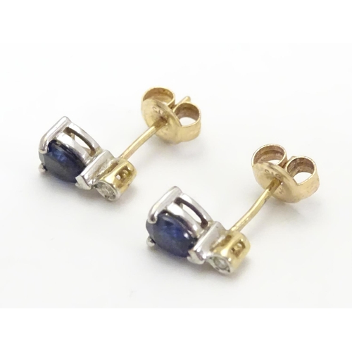 471 - 9ct earrings set with topaz and diamonds 3/8