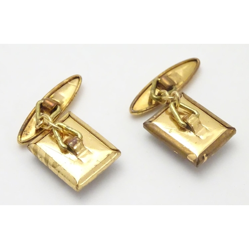 478 - Gilt plated cufflinks with essex crystal style cabochon decoration depicting horse heads.