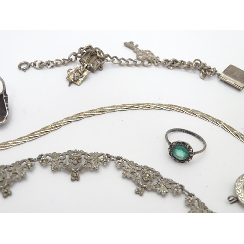 547 - assorted jewellery to include necklaces, rings, pendants etc. Some silver examples.