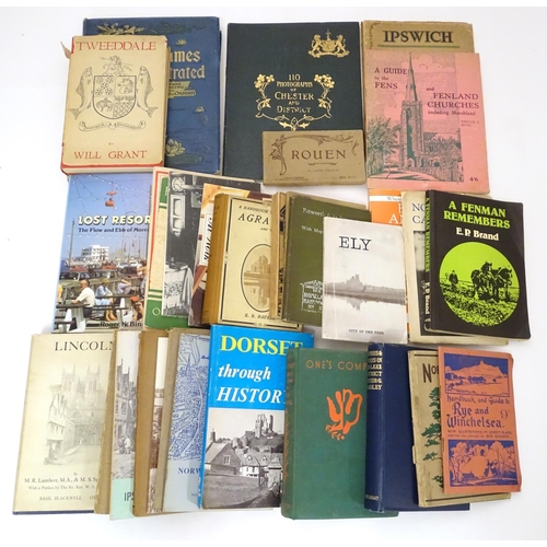 642 - Books: a collection of local interest & travel books and pamphlets, comprising: The Thames Illustrat... 